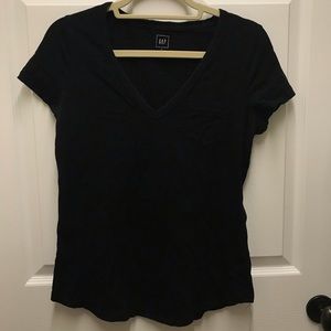 gap pocket tee